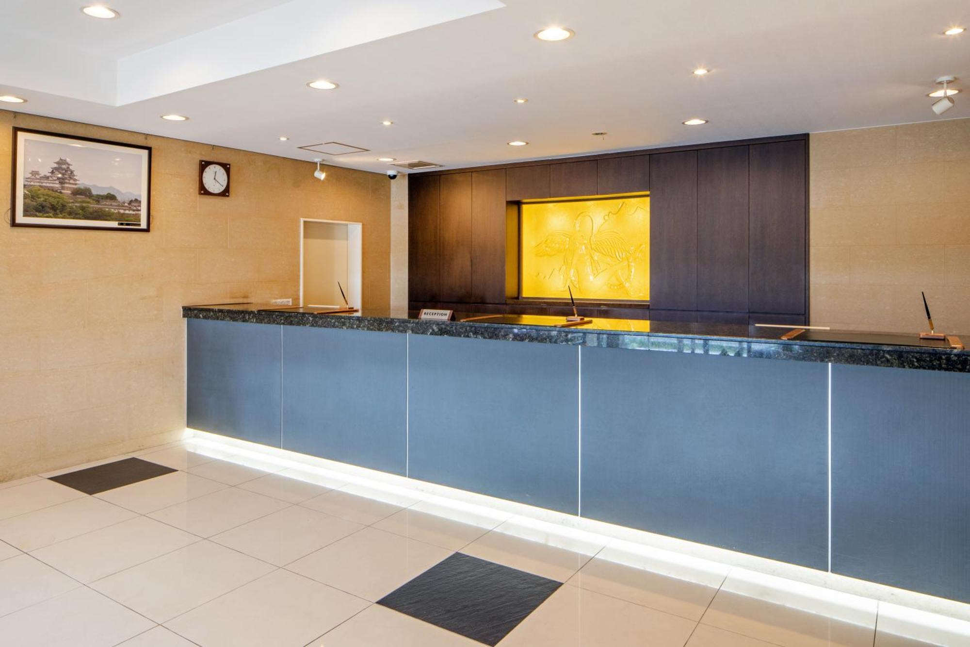 Hotel Aston Plaza Himeji Exterior photo