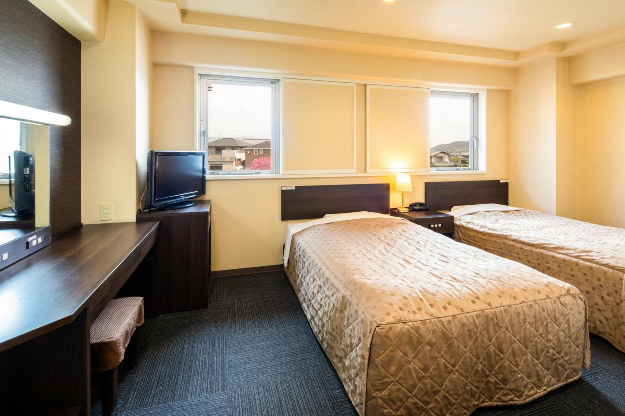Hotel Aston Plaza Himeji Exterior photo